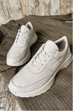 Білі шкіряні кросівки великих розмірів