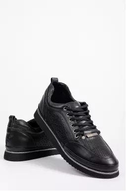 Чорні кросівки зі сріблястим декором великих розмірів