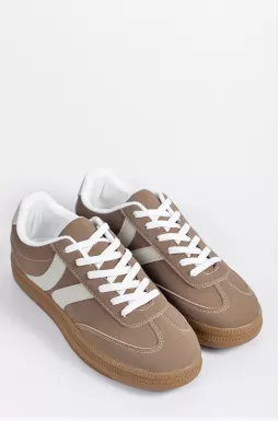 Кроссовки в коричневом цвете со светлыми вставками больших размеров