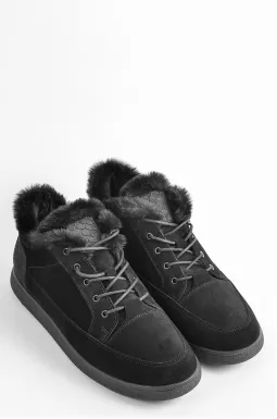 Чорні зимові замшеві кросівки з фактурними вставками великих розмірів