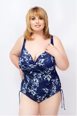 Купальник сдельный с затяжками супер батал