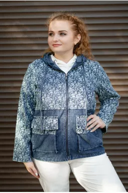 Куртка короткая джинсовая с капюшоном и карманами батал