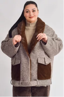 Кашемировая куртка с поясом и контрастным экомехом больших размеров