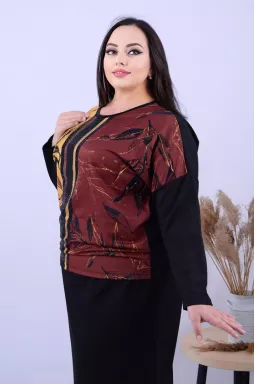 Подовжений лонгслів з рослинним принтом батал