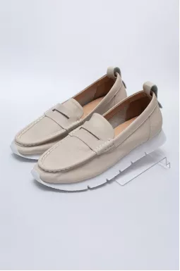 Мокасины кожаные бежевые больших размеров