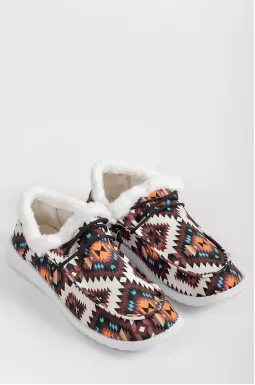 Мокасини з етнічним орнаментом і екохутром великих розмірів
