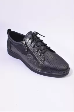 Туфлі на шнурівці великих розмірів