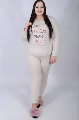 Пижама с брюками  однотонная c надписью батал