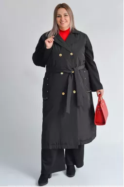 Элегантный черный плащ с изысканными акцентами и поясом больших размеров