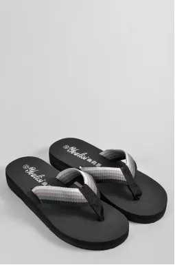 Вьетнамки черного цвета с градиентным принтом больших размеров