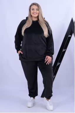 Велюровый костюм без молнии деми супер батал