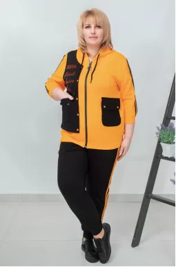 Яркий прогулочный костюм с декором супер батал