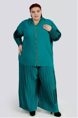 Роскошный костюм с широкими брюками больших размеров