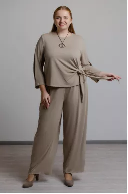 Элегантный костюм из вискозы больших размеров