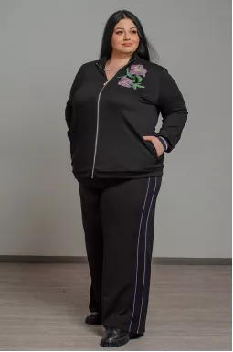  Прогулочный костюм с вышитыми цветами больших размеров