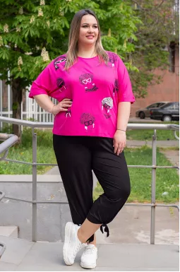 Легкий прогулочный костюм больших размеров