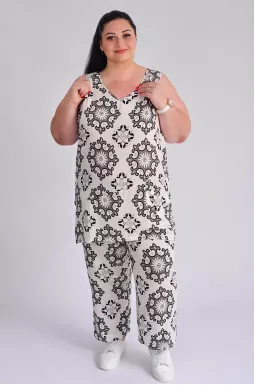 Прогулочный костюм без застежки больших размеров