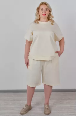 Прогулянковий костюм з футболкою та шортами великих розмірів