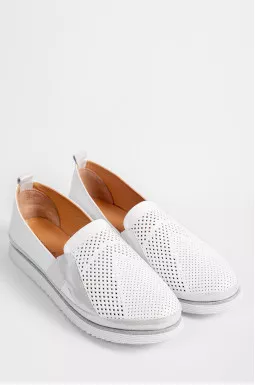 Сліпони біло-сріблясті з перфорацією великих розмірів
