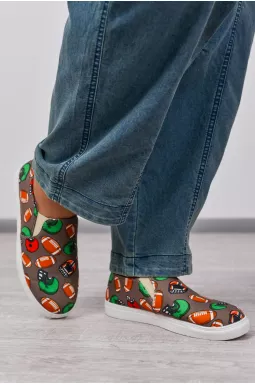 Слипоны с ярким принтом больших размеров