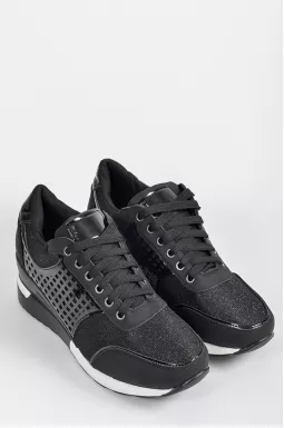 Сникерсы черного цвета с блестящим переливом больших размеров