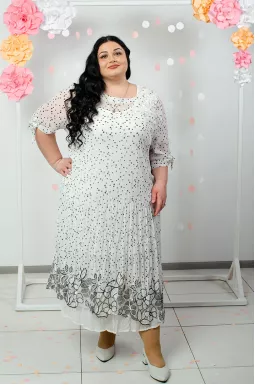 Нарядное шифоновое платье с украшением супер батал