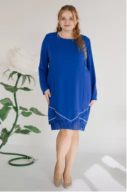 Элегантное мини платье со стразами и кружевом