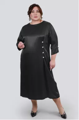 Вечернее атласное платье с украшениями батал