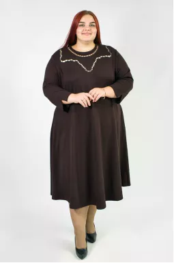 Вишукана сукня з вибитим орнаментом батал