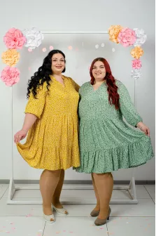 plate_mini_s_volanami_v_print_milfler_bolshih_razmerov_43154_Pishna_Krasa