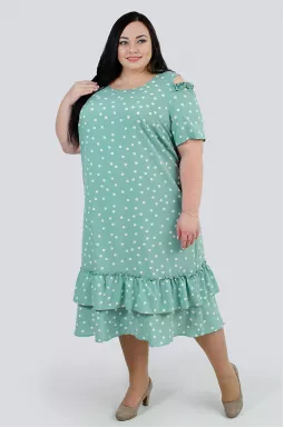 Платье в горох с открытыми плечами больших размеров