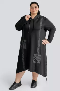 Чорна сукня трапеція  міді великих розмірів