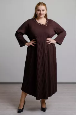 Платье макси с жемчужинами больших размеров