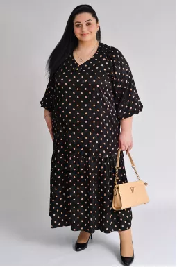 Атласное платье макси с украшением больших размеров