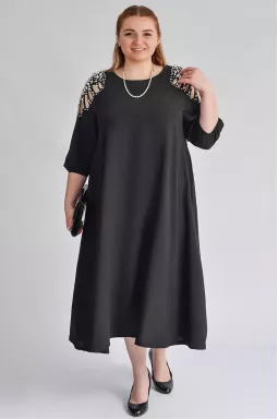 Платье миди черного цвета с эффектным акцентом на плечах больших размеров
