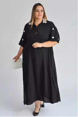 Чорна сукня максі з квітковою аплікацією великих розмірів