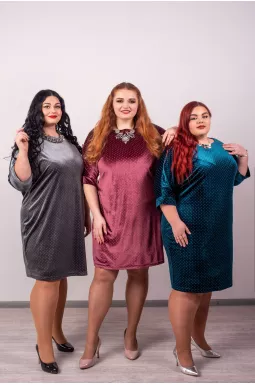 Велюрова міні-сукня футляр з дрібним напиленням великих розмірів