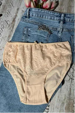 Труси трикотажні з мереживом великих розмірів