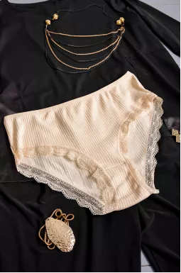 Труси в рубчик з мереживом великих розмірів