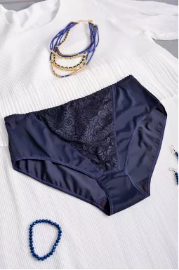 Труси з мереживом великих розмірів