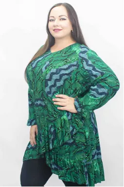 Туника прямая с рюшами батал