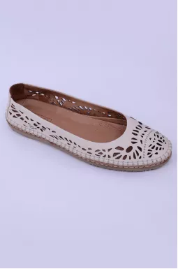 Легкие балетки с перфорацией больших размеров