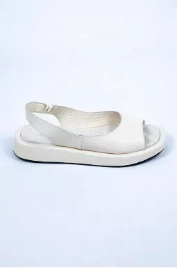 Босоножки великих розмірів