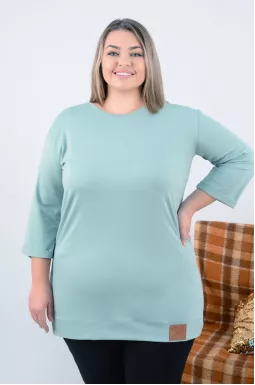 Туніка пряма однотонна з нашивкою