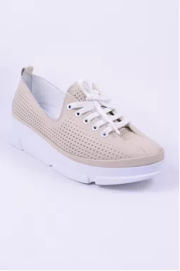 Туфлі закриті на середній танкетці великих розмірів