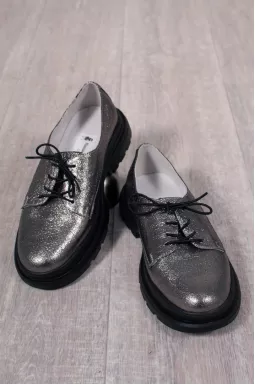 Туфлі сріблясті на шнурках великих розмірів