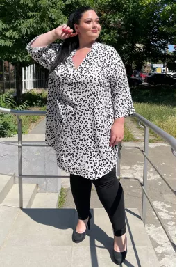 Туніка прямого силуету з принтом великих розмірів