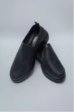 Комфортні літні туфлі з перфорацією великих розмірів