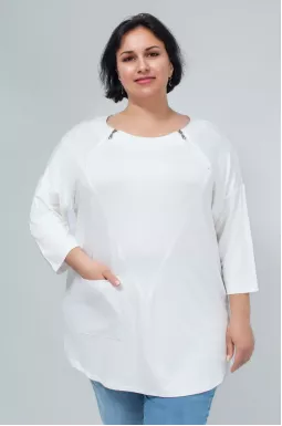 Туніка коротка пряма в різних кольорах з написом на спині батал