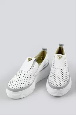 Зручні закриті літні туфлі з перфорацією великих розмірів